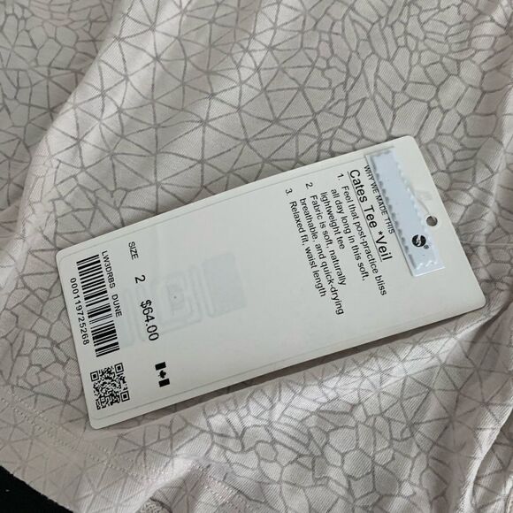 New Lululemon Cates Tee  - Picture 7 of 7